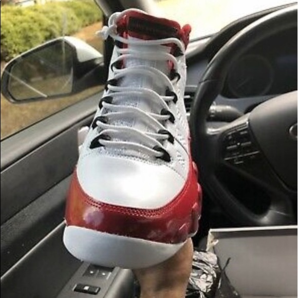 Retro Air Jordan 9's University Red White & Black - Picture 4 of 5